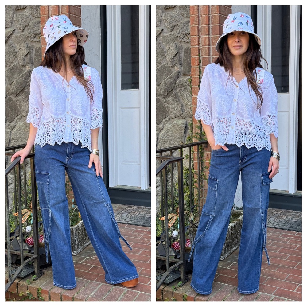Fabulous wide leg Jeans with Cargo Pocket detail